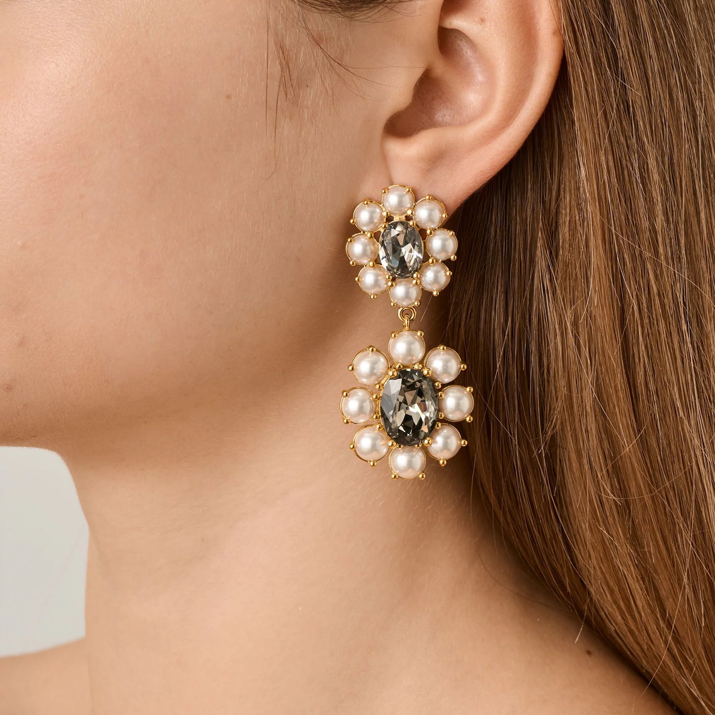 LINA SHINY GOLD WHITE PEARL/GREY EARRINGS