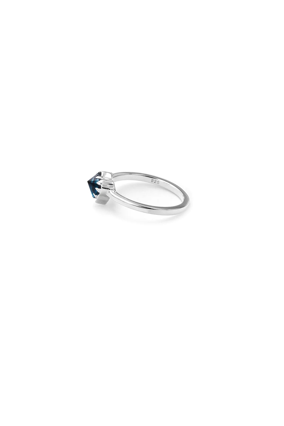 LIQUID HEART RING LONDON TOPAZ