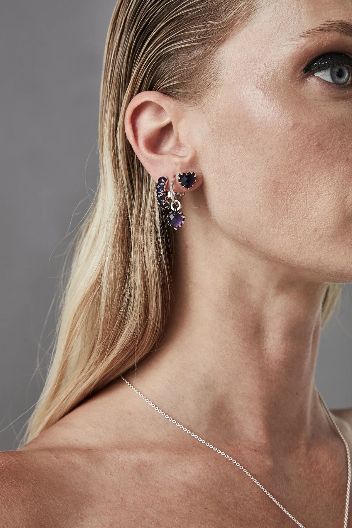 LOVE ANCHOR EARRINGS AMETHYST