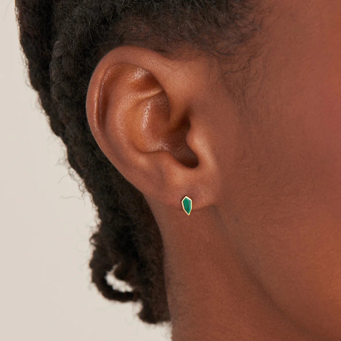 MALACHITE EMBLEM STUD EARRINGS