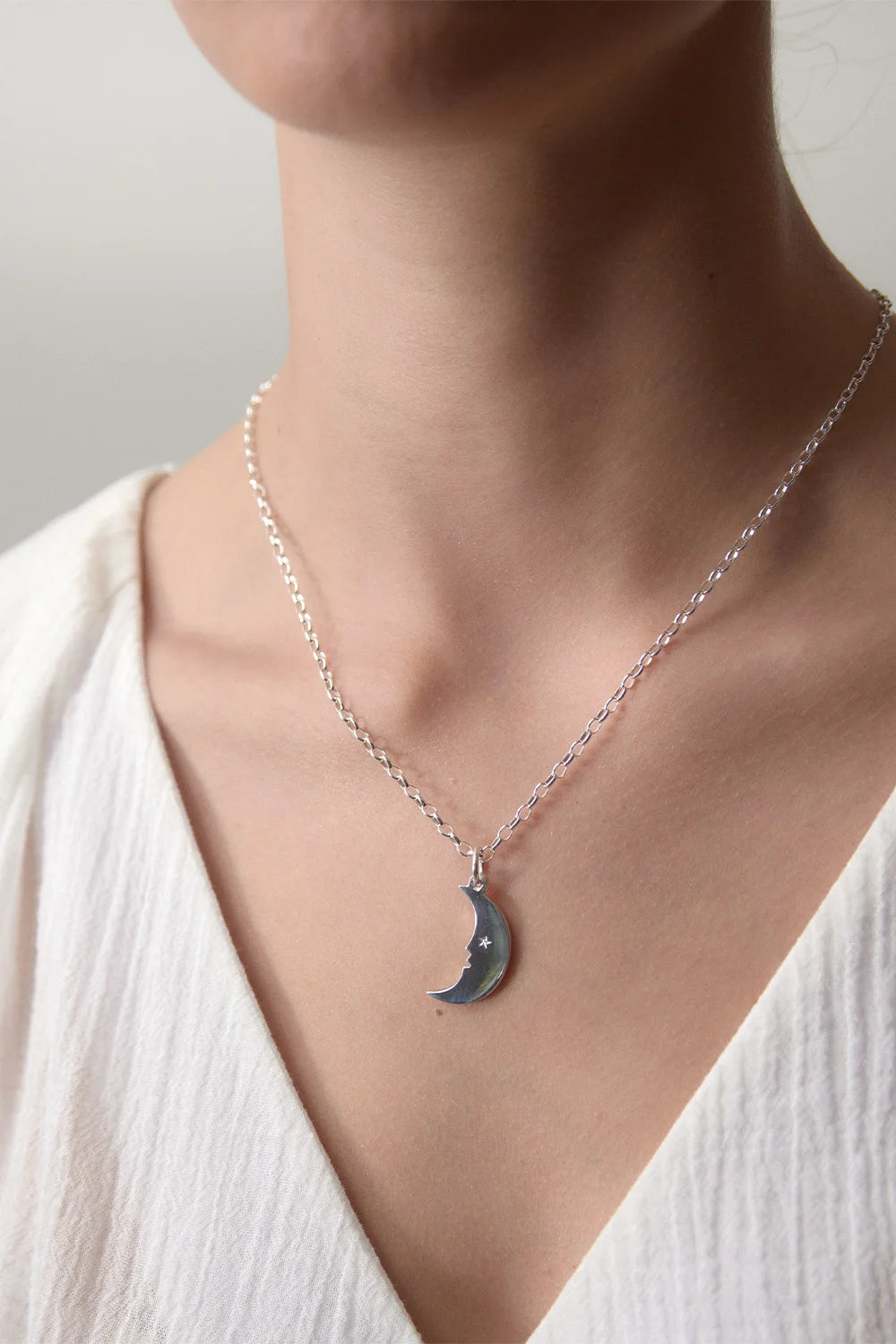 MOON PENDANT